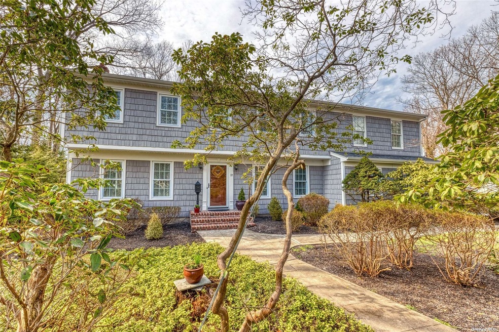 Welcome to 31 Meroke Trail!
