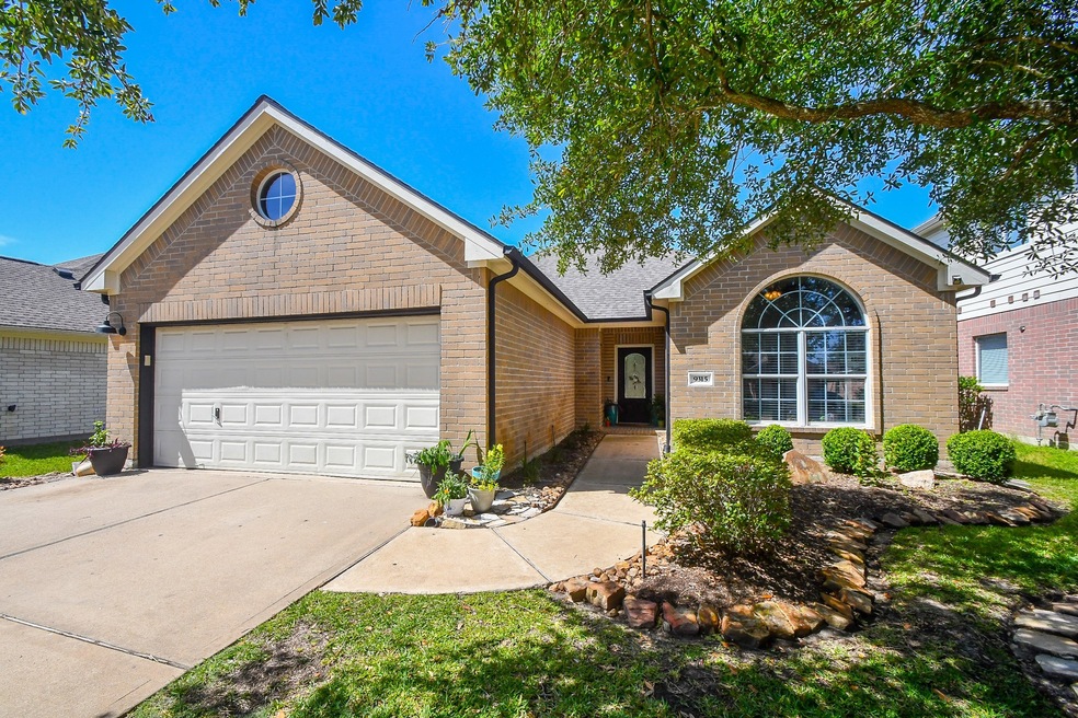 9315 Taftsberry Dr, Houston, TX 77095 - photo 1