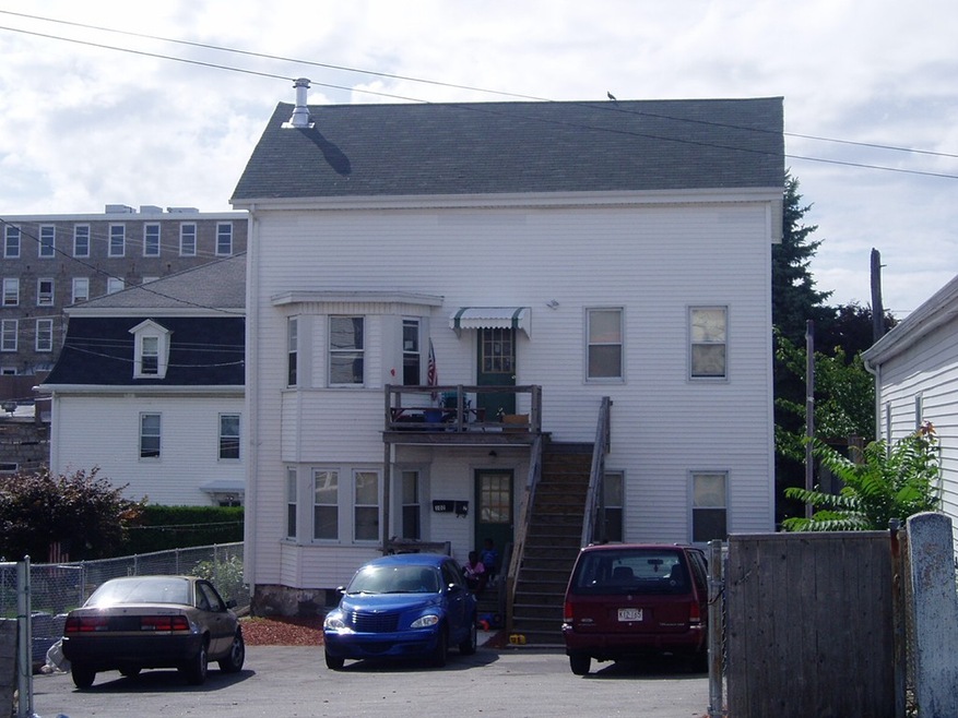 102 Tremont St, Fall River, MA 02720 - photo 1