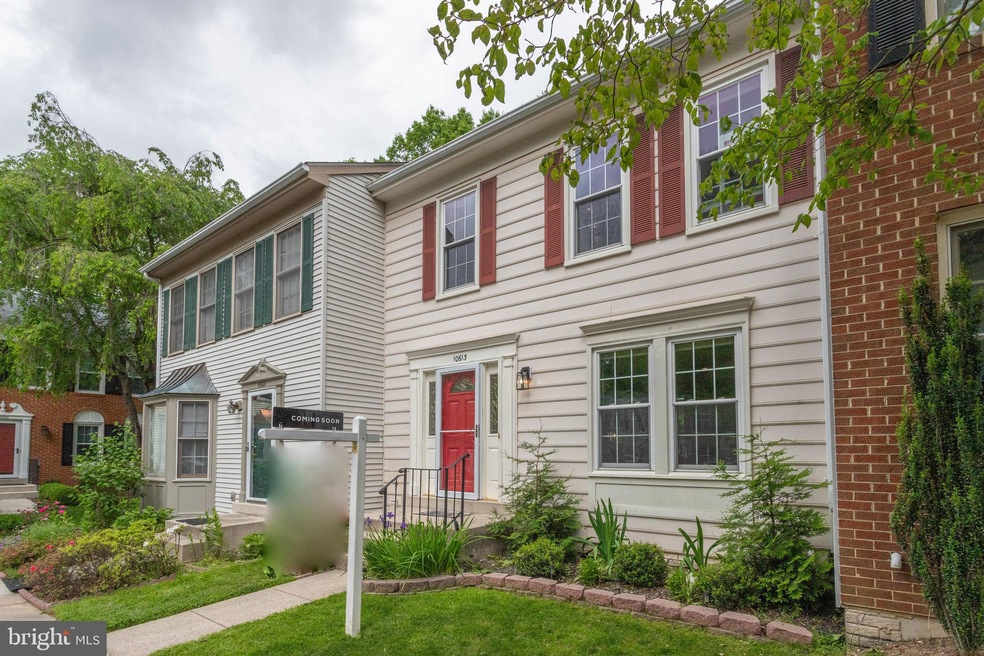 10613 Alison Dr, Burke, VA 22015 - photo 1