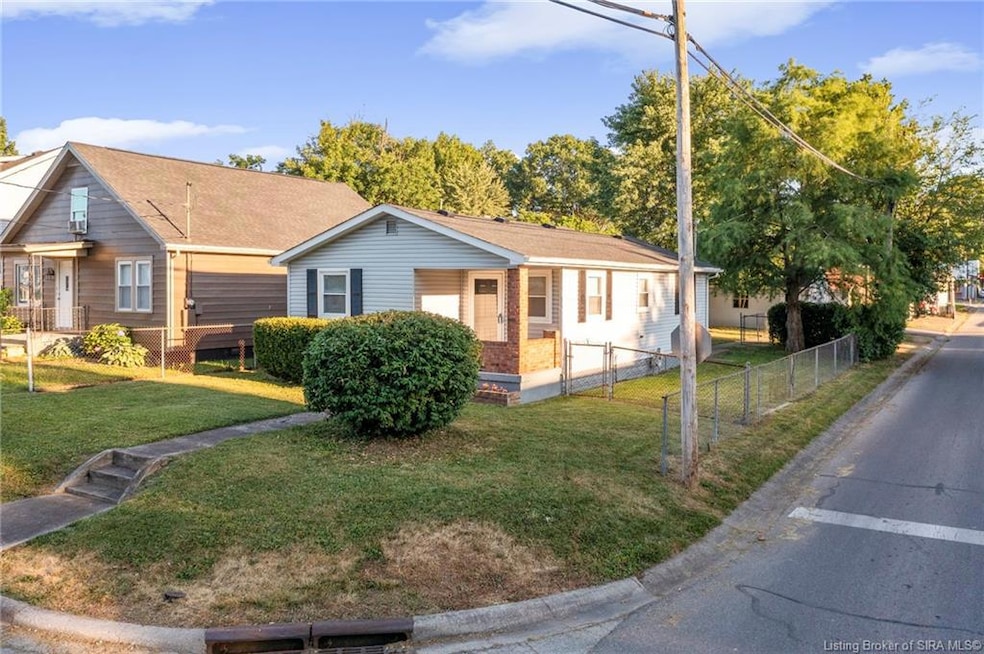 1947 McDonald Ave, New Albany, IN 47150 - photo 1