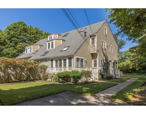 177 Humphrey St unit 2, Marblehead, MA 01945 - photo 1