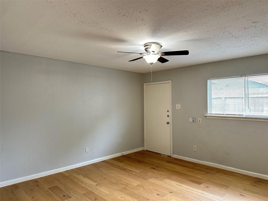 8010 Roswell St unit 1, Houston, TX 77022 - photo 1