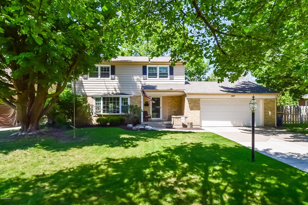002-Front_View-4270862-large