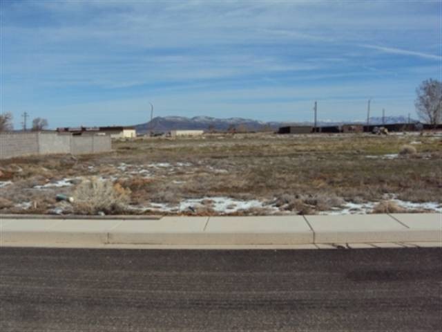 1318 W 275 S unit II, Parowan, UT 84761 - photo 1
