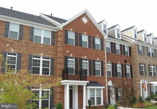 3812 Fish Pond Ln, Glen Allen, VA 23060 - photo 1