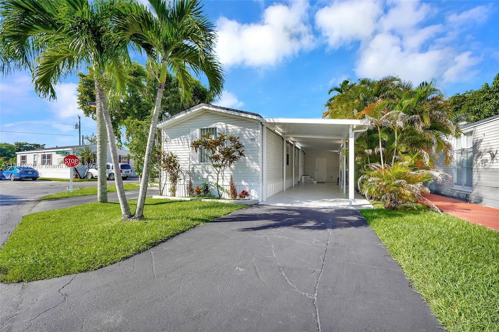 28501 SW 152nd Ave, Homestead, FL 33033 - photo 1