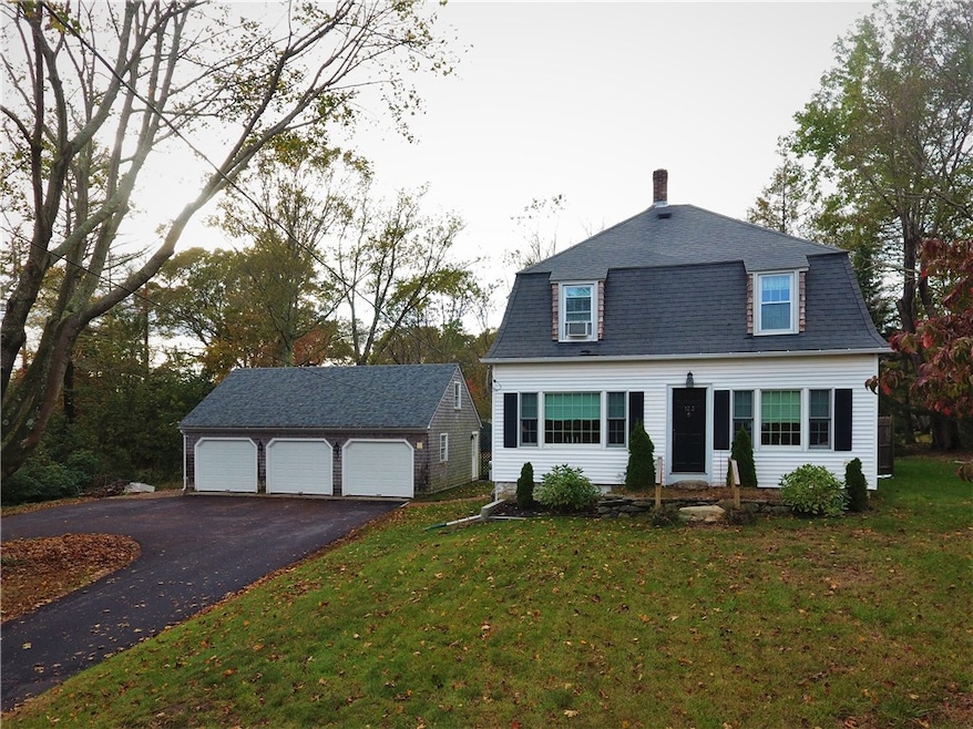 123 Miner Rd, Saunderstown, RI 02874 - photo 1