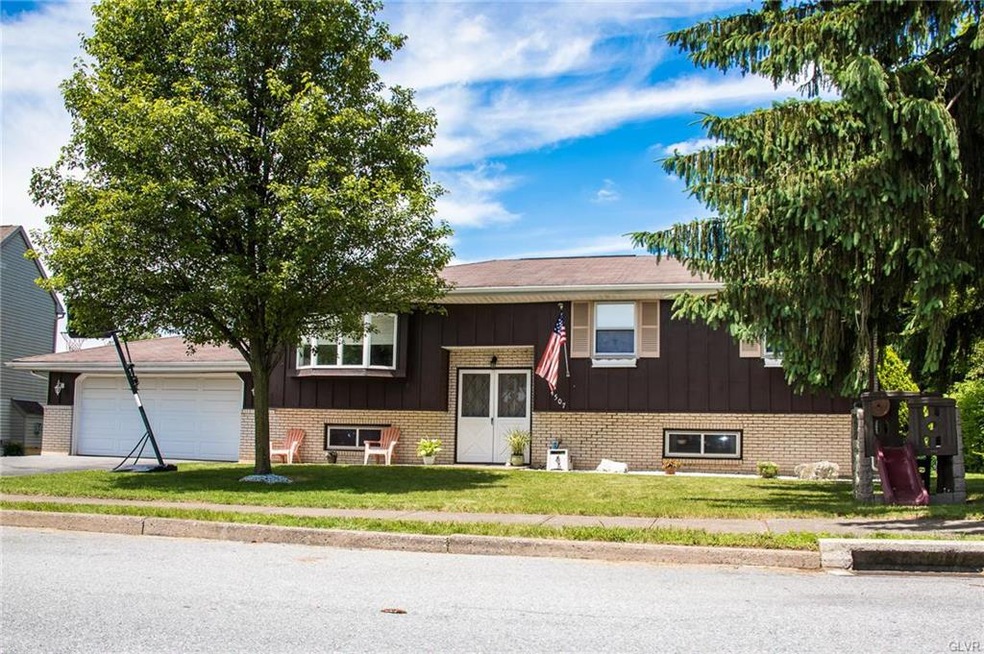 4507 Troxell Dr, Whitehall, PA 18052 - photo 1