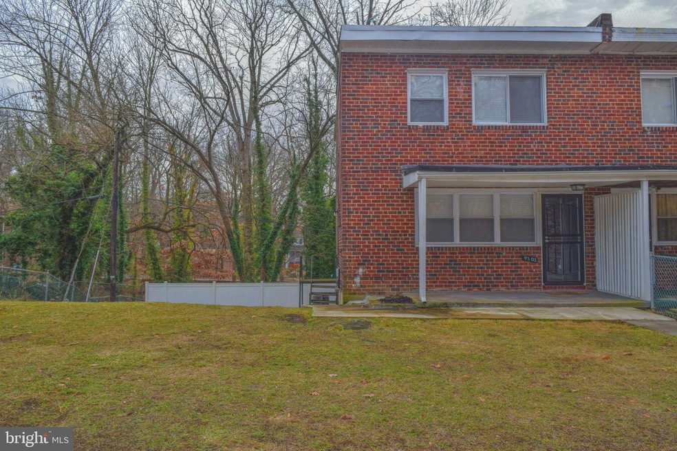 4301 Fairfax Rd, Baltimore, MD 21216 - photo 1