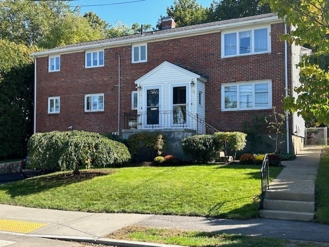 30-32 Braeland Ave, Newton, MA 02459 - photo 1