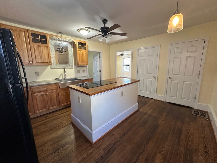 23 Ashuelot St unit A, Winchester, NH 03470 - photo 1