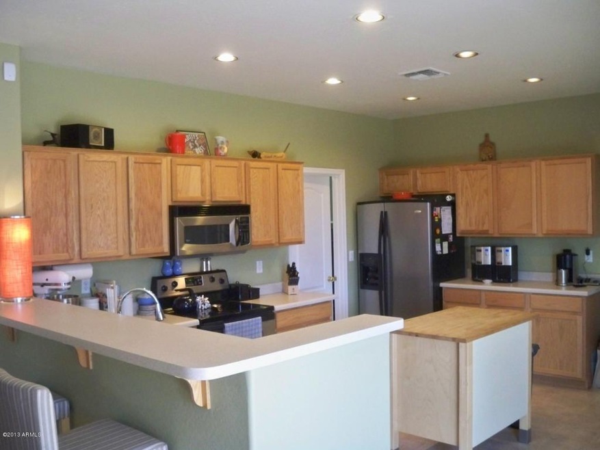 Clean, Bright, & Open Kitchen