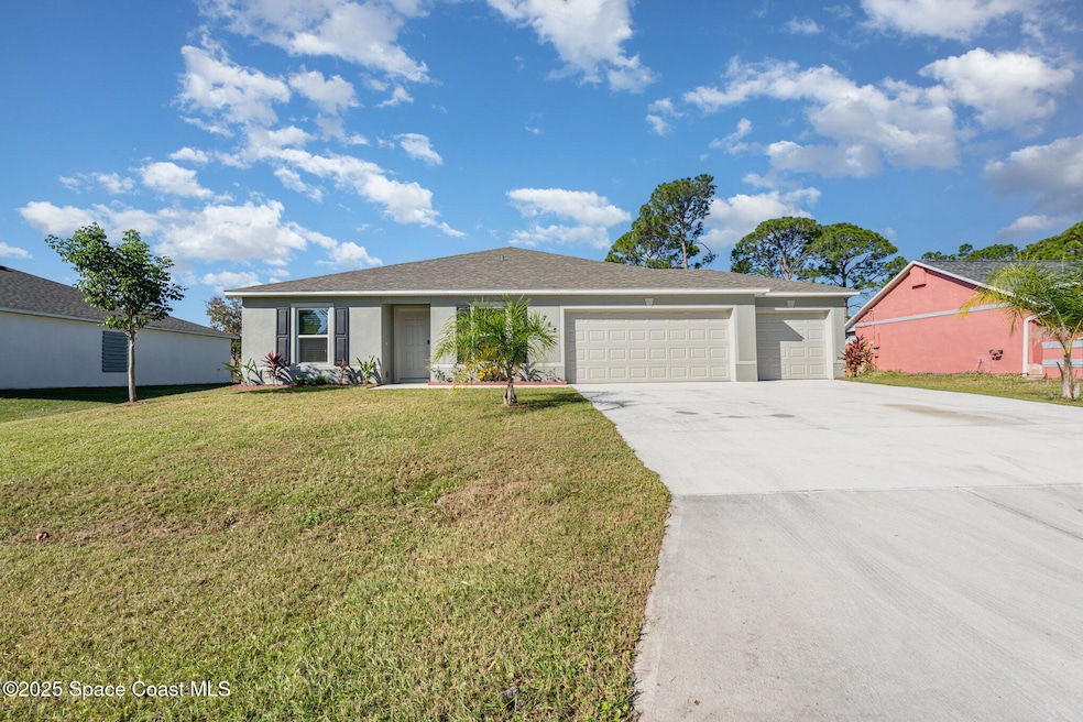 788 Isar Ave NW, Palm Bay, FL 32907 - photo 1