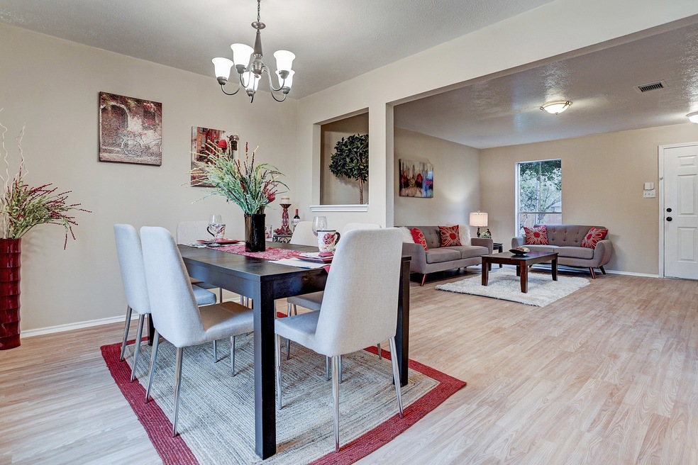 6515 W Ridgecreek Dr, Missouri City, TX 77489 - photo 1