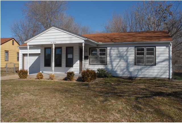 220 Parkwood, Haysville, Ks