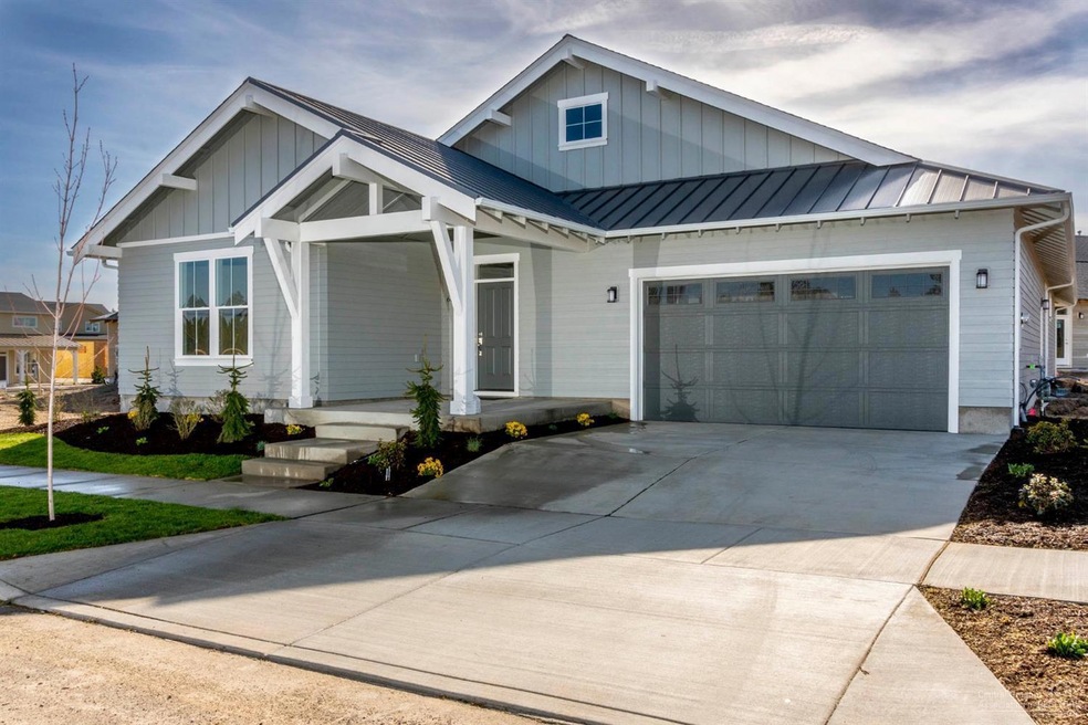 63799 Wellington St, Bend, OR 97701 - photo 1