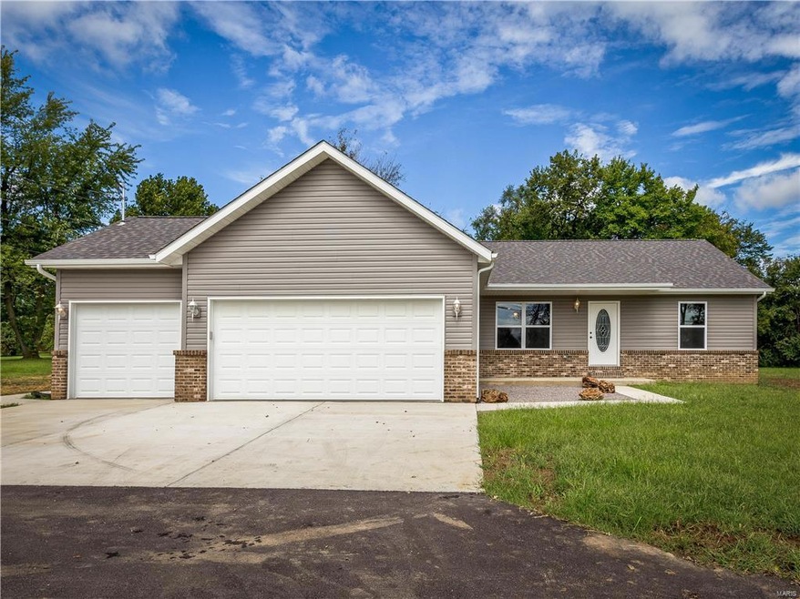 131 Troy Rd, Collinsville, IL 62234 - photo 1