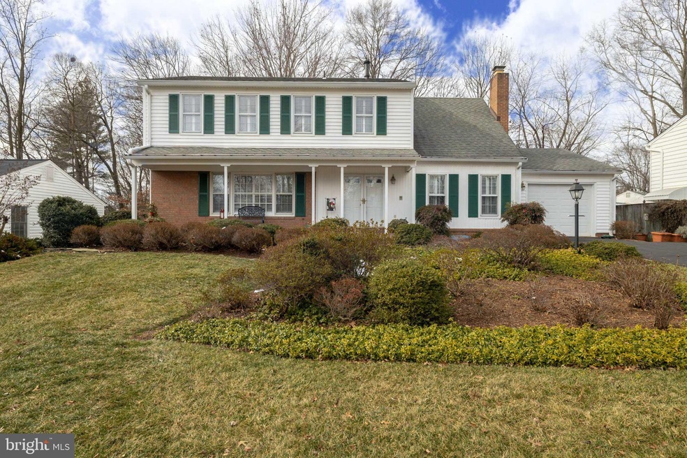 8004 Lake Pleasant Dr, Springfield, VA 22153 - photo 1