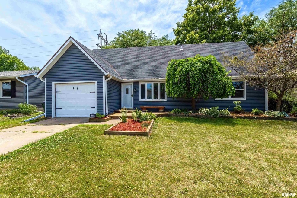 2413 W 60th St, Davenport, IA 52806 - photo 1