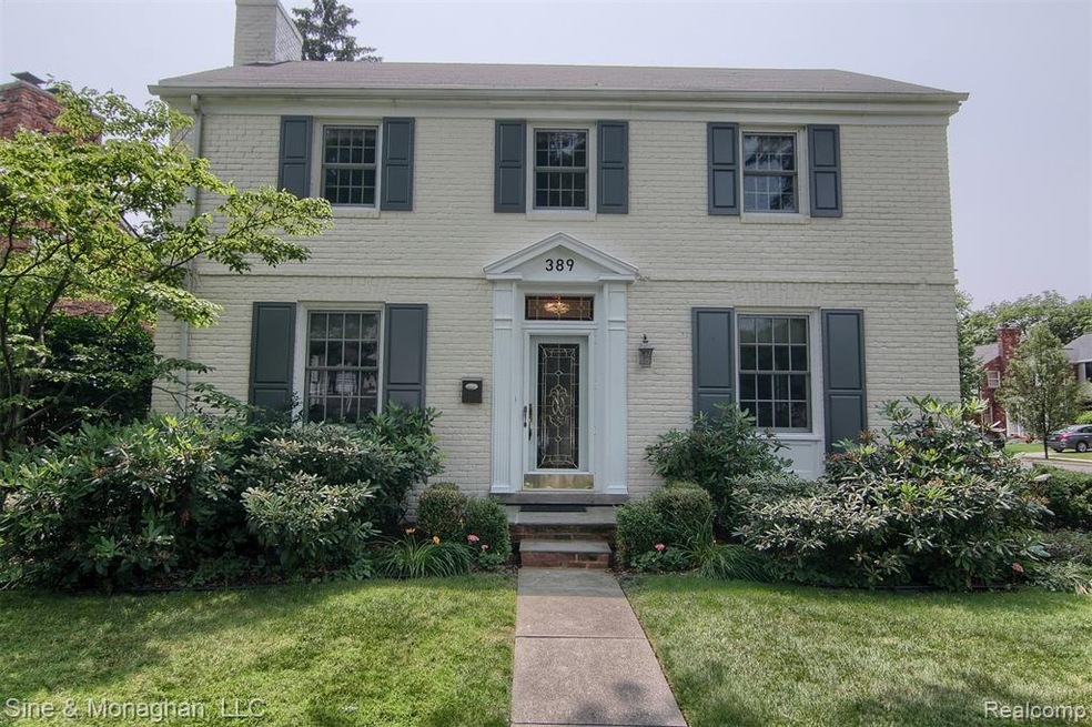 389 Merriweather Rd, Grosse Pointe Farms, MI 48236 - photo 1