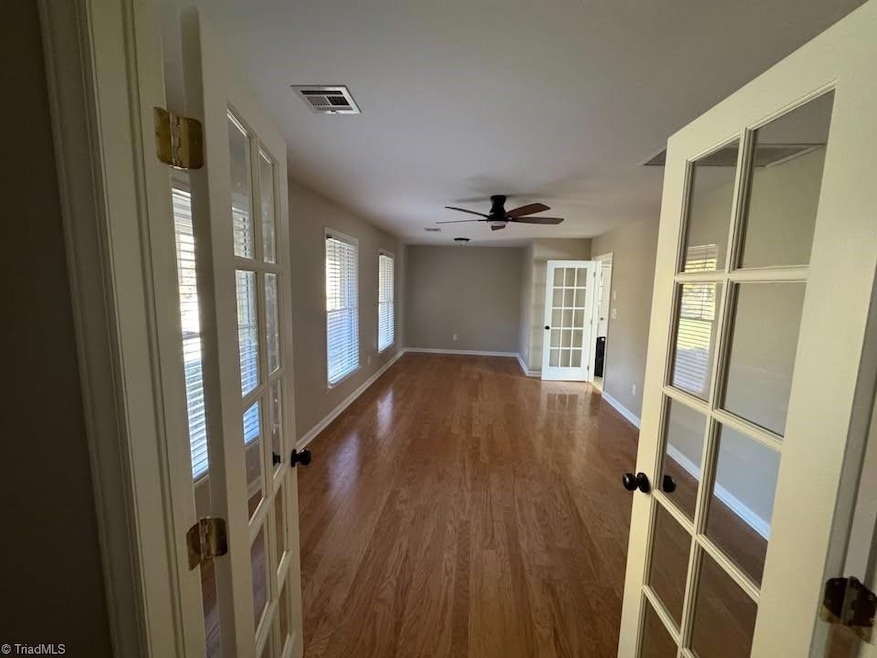 For Rent $1,650/month