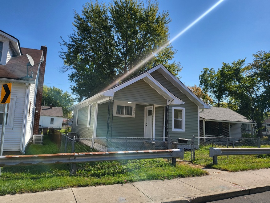 2462 Main St, Anderson, IN 46016 - photo 1