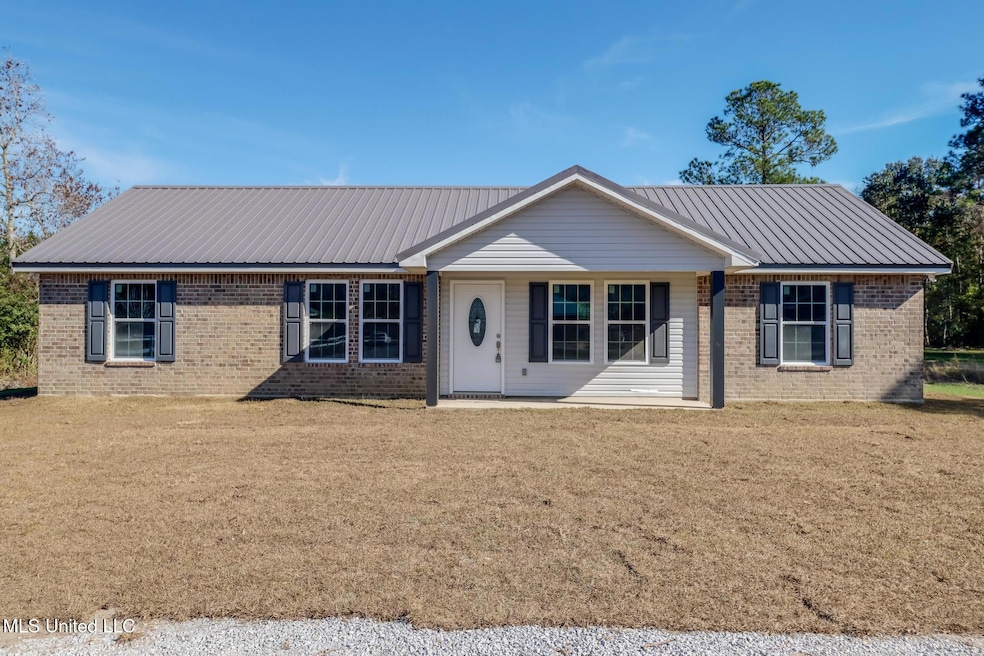 17202 Gardenia St, Kiln, MS 39556 - photo 1