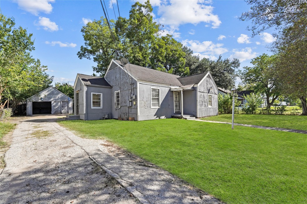 7123 Foster St, Houston, TX 77021 - photo 1
