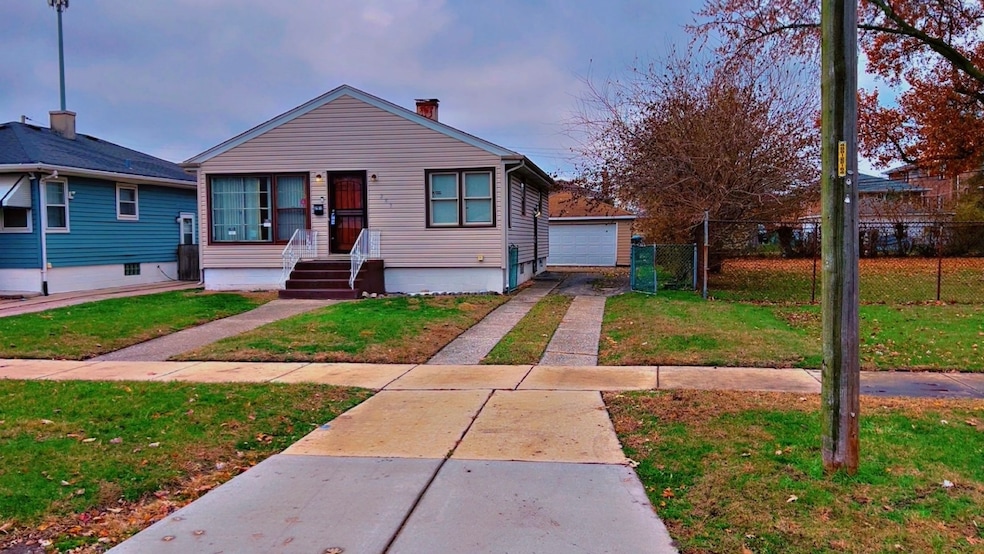 283 Paxton Ave, Calumet City, IL 60409 - photo 1