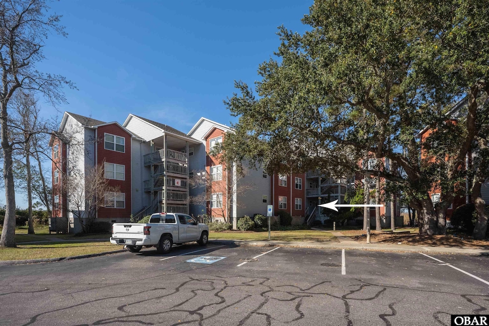 700 W First St unit E-11, Kill Devil Hills, NC 27948 - photo 1