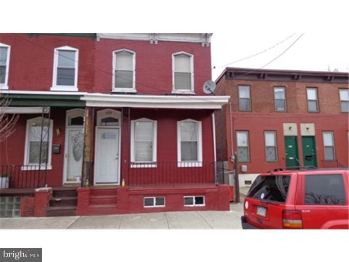 609 Walnut St, Camden, NJ 08103 - photo 1