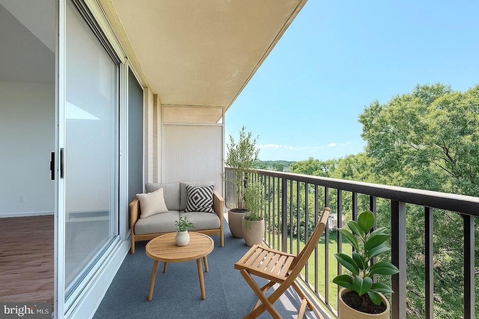 Oglethorpe Condominiums unit 713, Hyattsville, MD 20781 - photo 1