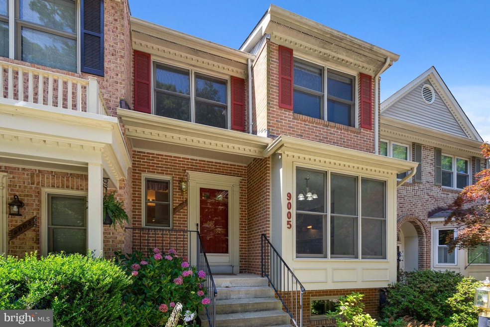 9005 Golden Sunset Ln, Springfield, VA 22153 - photo 1