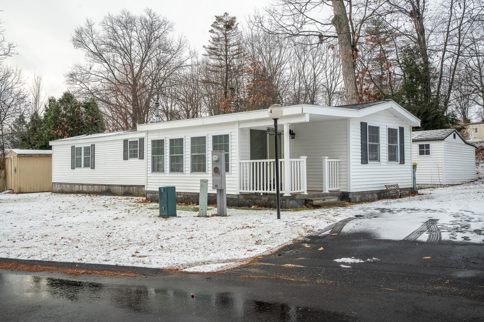 4 S Blueberry Ln, Rochester, NH 03867 - photo 1