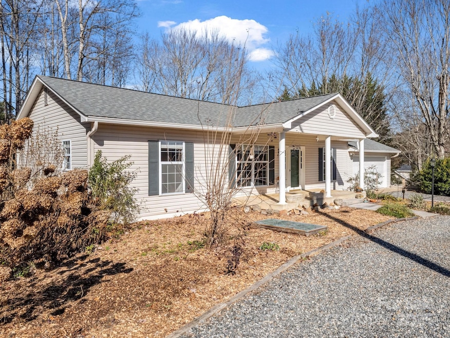 171 Dix Creek #2 Rd, Leicester, NC 28748 - photo 1