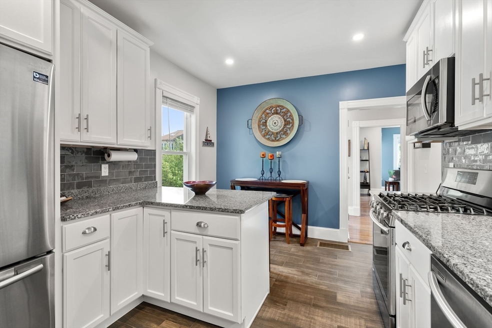 103 Belgrade Ave unit 2, Roslindale, MA 02131 - photo 1