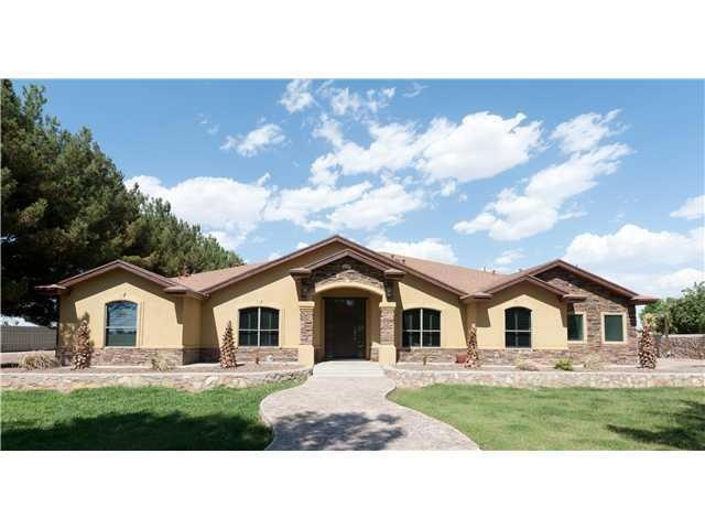 11936 Los Adobes Dr, Socorro, TX 79927 - photo 1