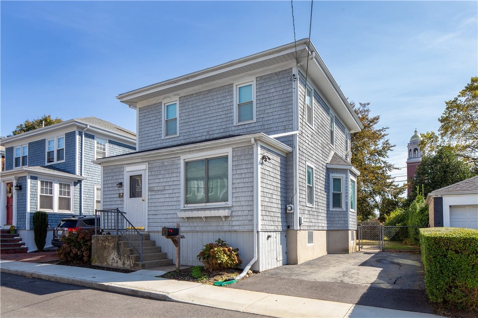 1 Curry Ave, Newport, RI 02840 - photo 1
