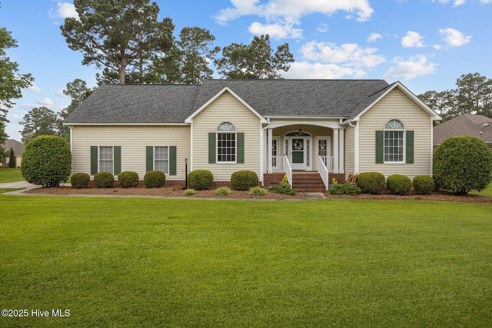 202 Nyon Court, New Bern, NC 28562
