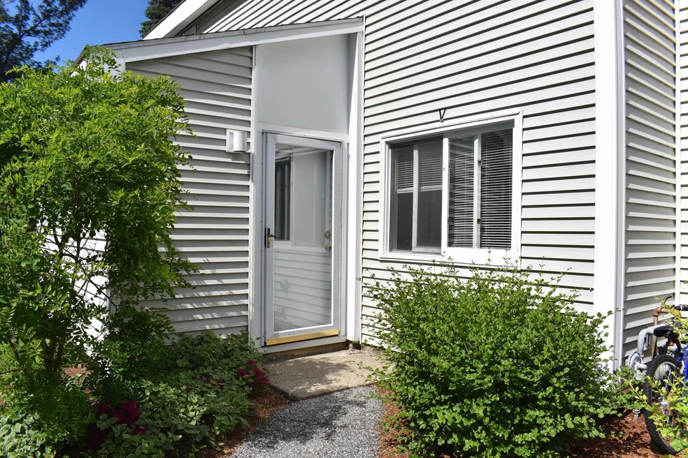 T5 Grandview Dr, South Burlington, VT 05403 - photo 1