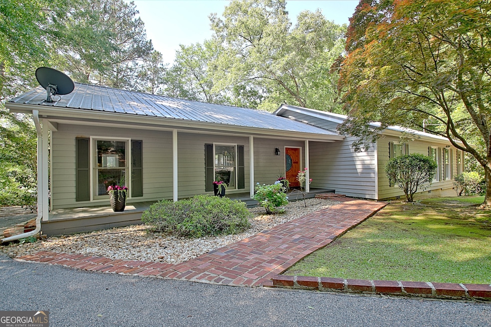 Sold $689,000