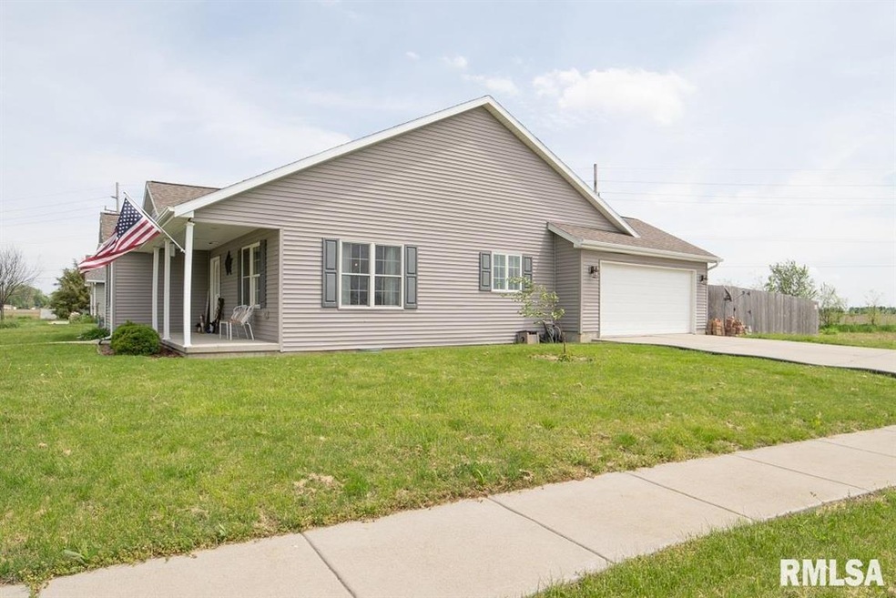 1200 N Sherman St, Lincoln, IL 62656 - photo 1