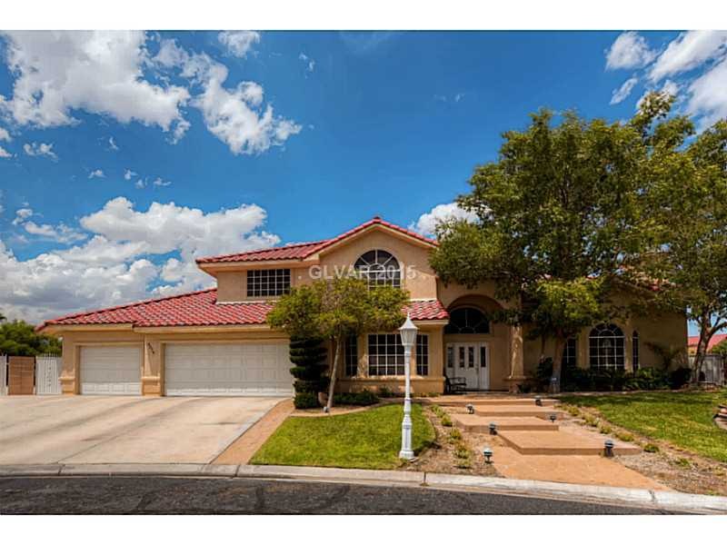 Property Photo. Beautifully Upgraded 2 Story Home