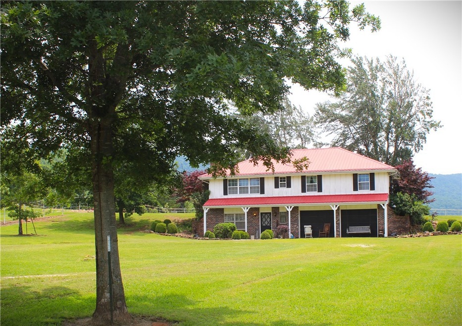 For Sale $2,195,000 • Co-Listing Agent