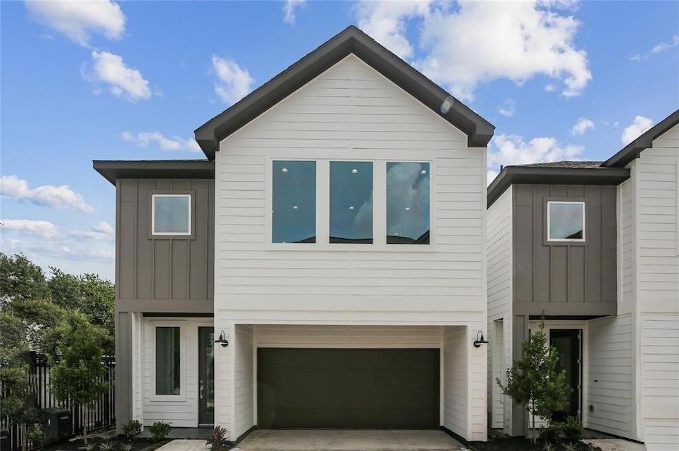 2008 Linder St, Houston, TX 77026 - photo 1