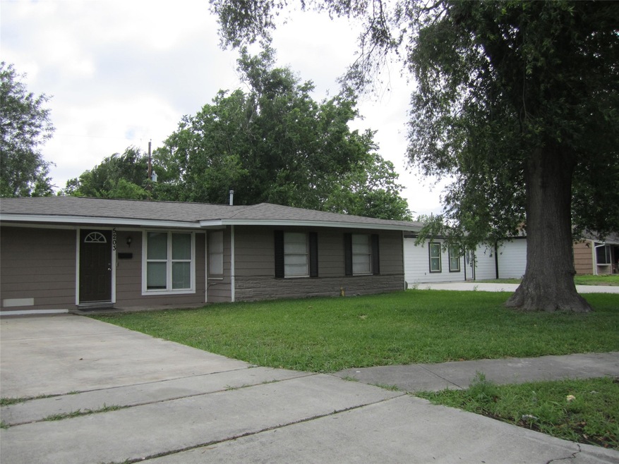 5203 Dewberry St, Houston, TX 77021 - photo 1