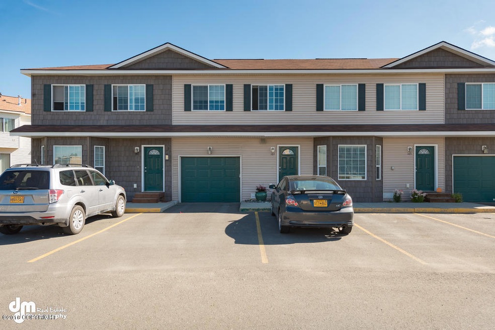 Exterior_9483-SMALL
