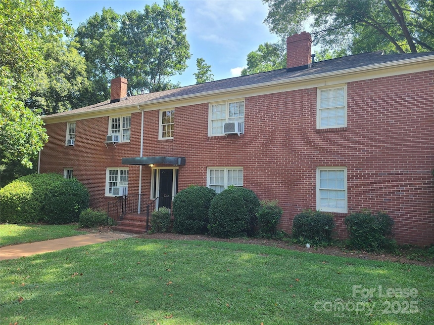 For Rent $1,350/month