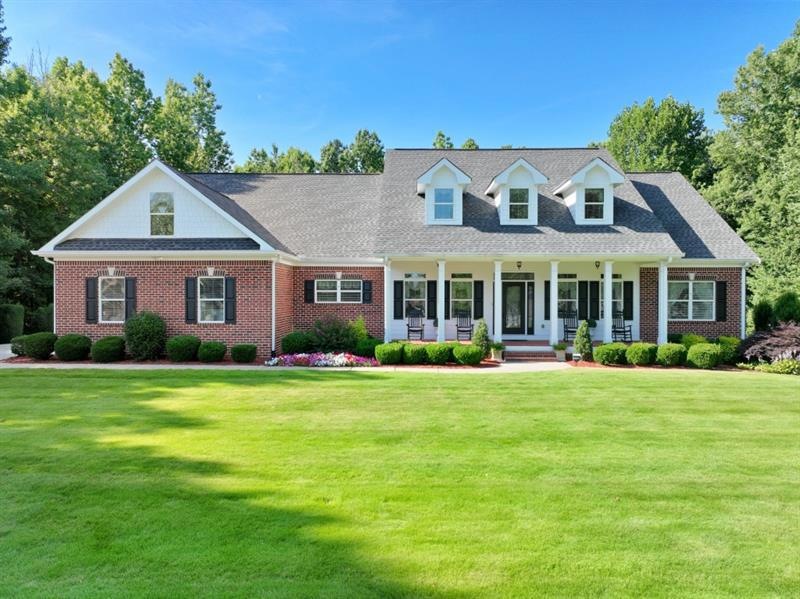 8626 Decoy Ln, Lula, GA 30554 - photo 1